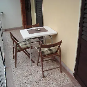 Apartman Dana, Zára