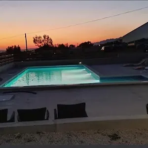 Apartman Niko, Zára