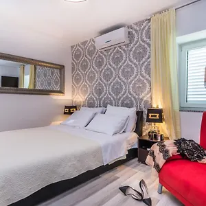 Apartman Marina, Zára
